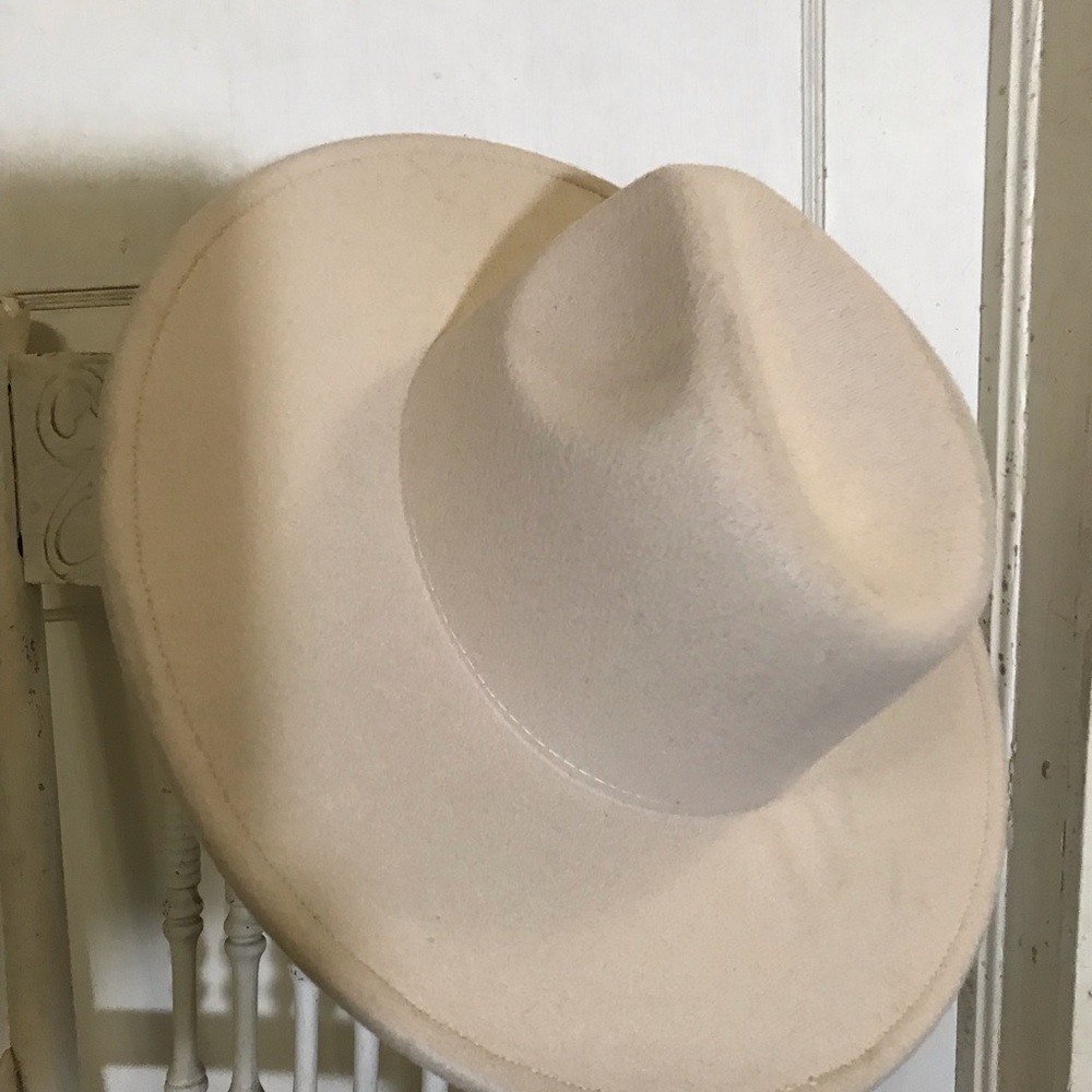 NWT Free People Poly/Wool blend Hat